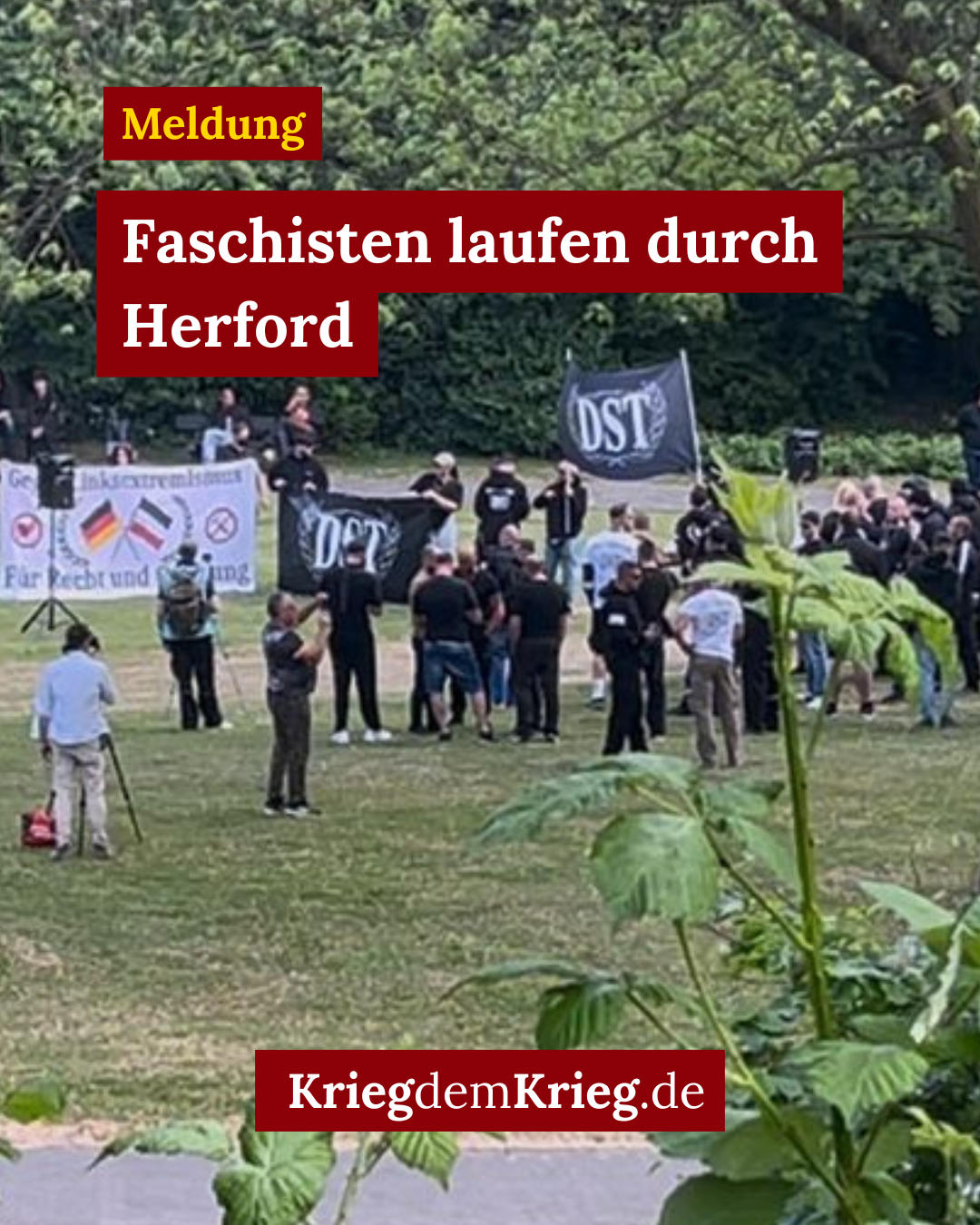 Faschisten laufen durch Herford